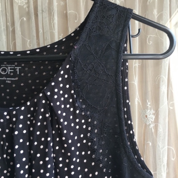 Ann Taylor Loft sleeveless tank polka dot - Picture 2 of 4